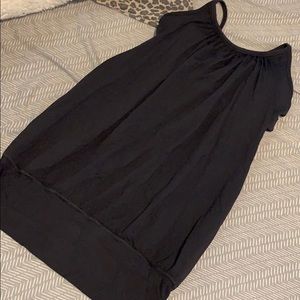 Lululemon size 4 black top